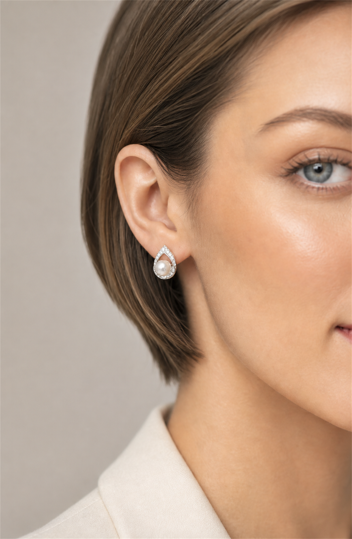 Genuine Freshwater Round Pearl Water Droplet Earrings